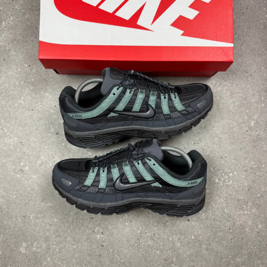 NIKE P-6000 - ANTHRACITE CLAY GREEN