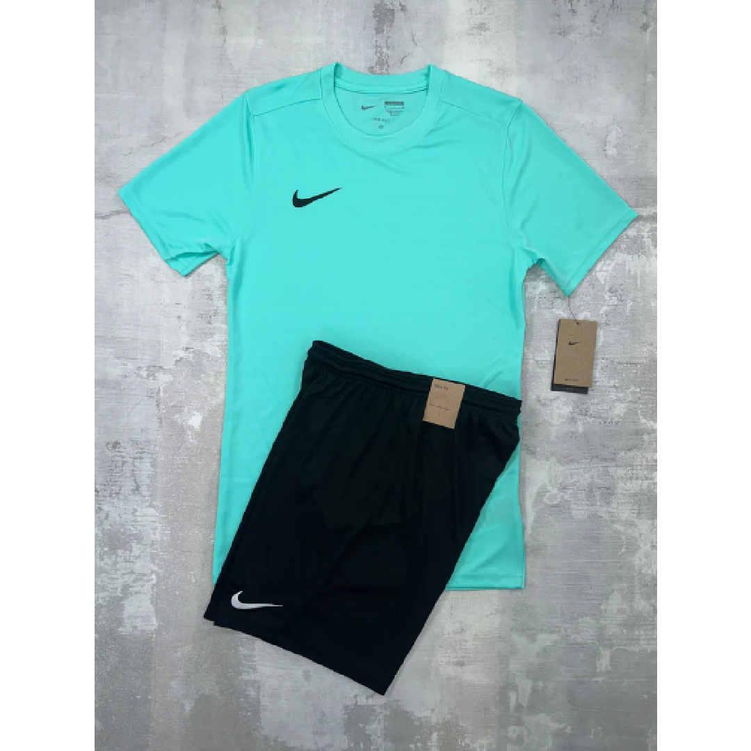 Nike Dri-Fit set | Turquoise & Black | T-shirt & shorts